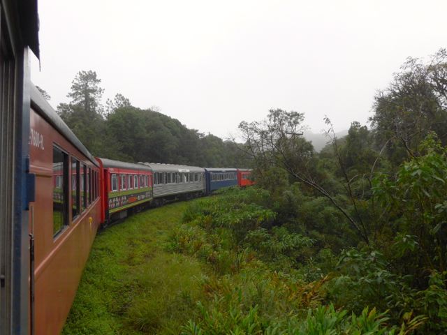 O trem para Morretes.
