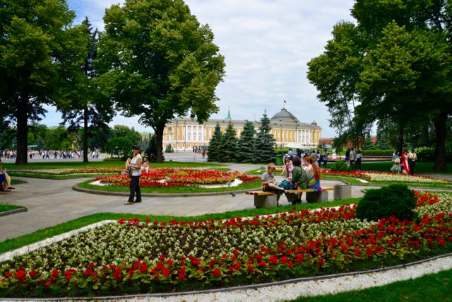 Jardins na área interna do Kremlin