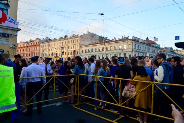 Ruas privatizadas no centro de São Petersburgo.