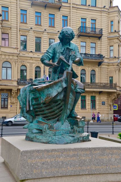  A estátua de Pedro o Trabalhador