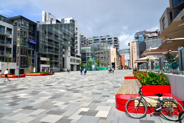 Áreas comerciais e residenciais perfeitamente integradas.