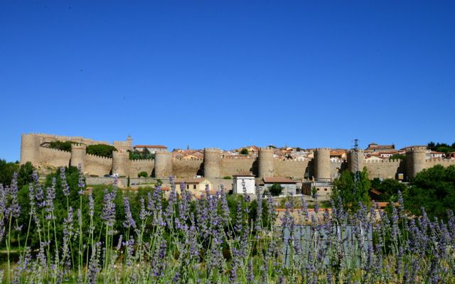 A vista das muralhas de Ávila a partir do restaurante Almacen