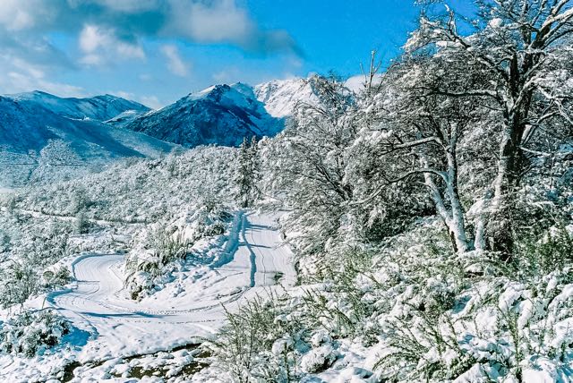 Muita neve em Bariloche em 2004