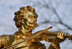 Um Giro por Viena: Cultura, Música e Gastronomia no Coração da Áustria