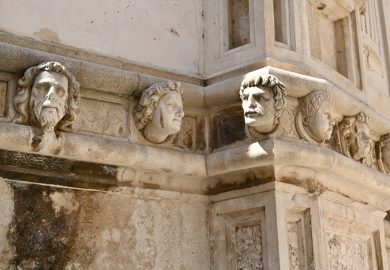 Sibenik, uma das “pérolas” da Croácia