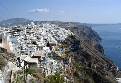 Um tour completo por Santorini