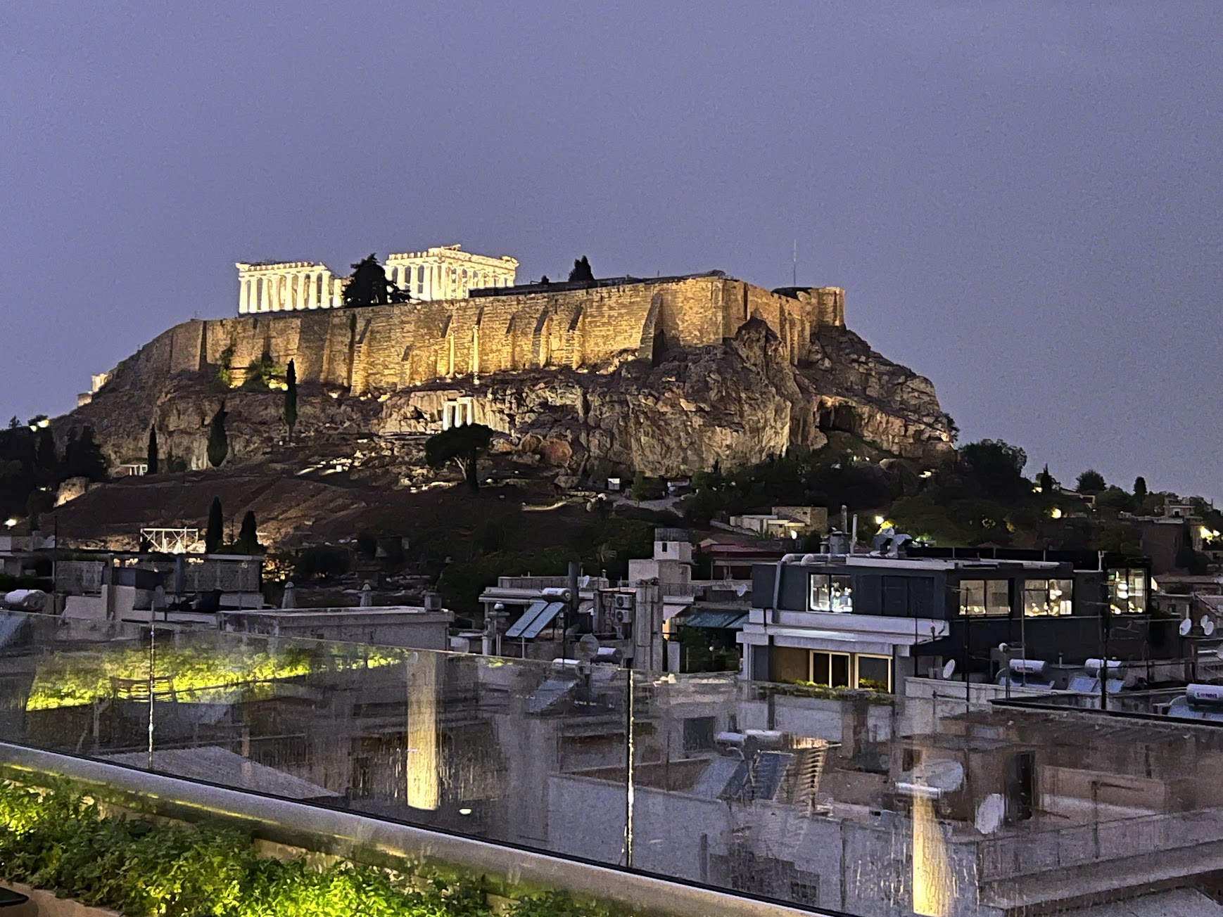 Tempestade na chegada a Atenas