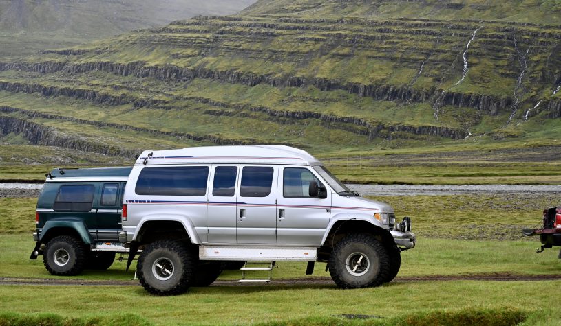 Uma aventura com os Super Jeeps na Islândia