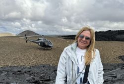 Sobrevoando um vulcão na Islândia