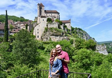 Saint-Cirq-Lapopie: a vila medieval mais encantadora da França, à beira do rio Lot