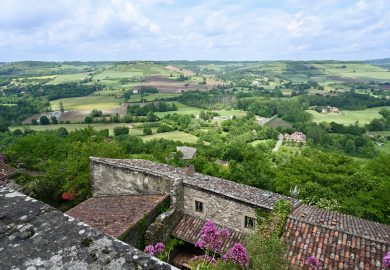 Cordes-sur-Ciel: Uma vila que flutua sobre as nuvens
