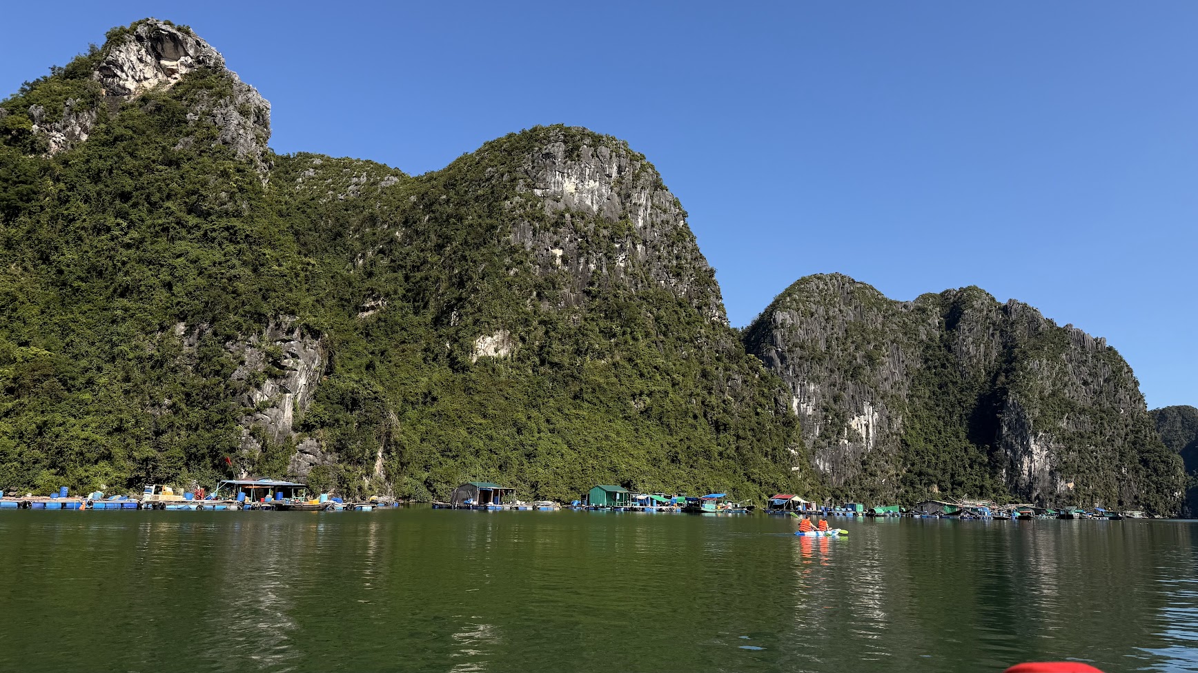 Baía de Ha Long, um espetáculo esculpido pelo tempo