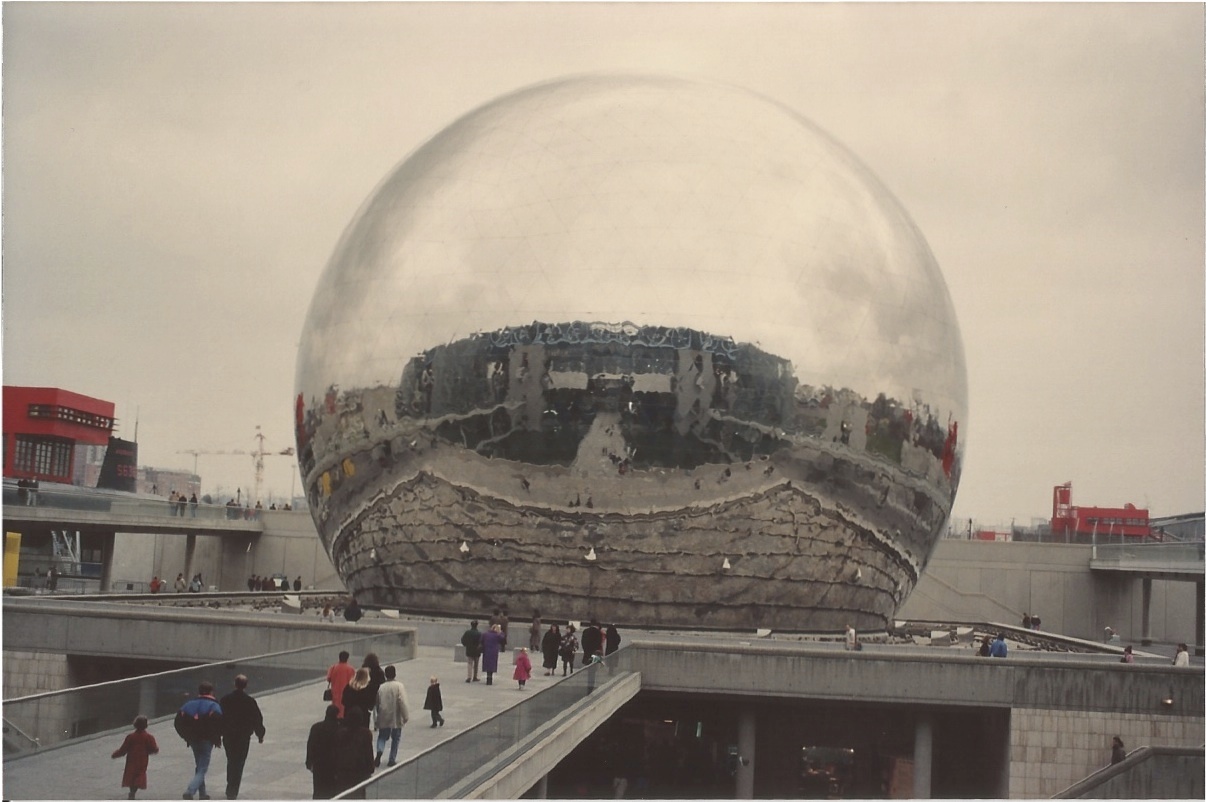 La Défense e Parc de la Villette: a Paris moderna antes da despedida